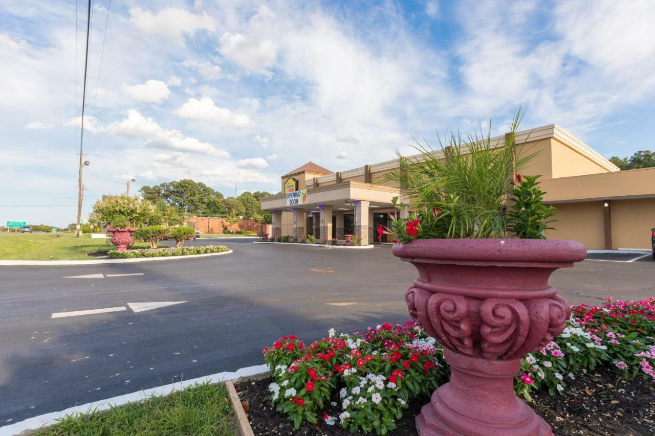 Super 8 By Wyndham Goldsboro Motel Exterior foto
