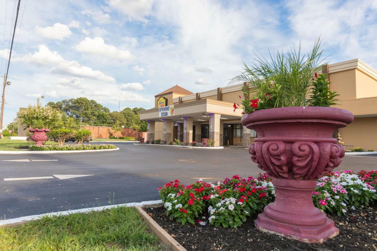 Super 8 By Wyndham Goldsboro Motel Exterior foto